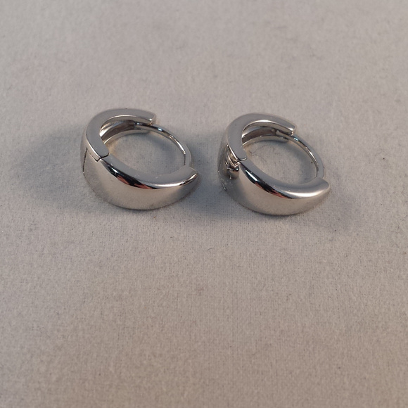 18K White Gold Filled Smooth Hoop Earrings 15mm Women's Party Gift - Picture 2 of 4